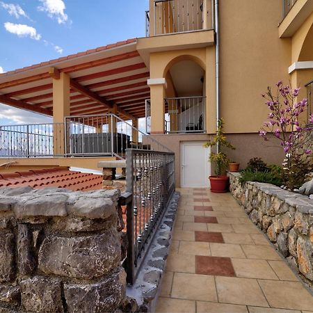 Apartments Lucia Senj 1 Dış mekan fotoğraf