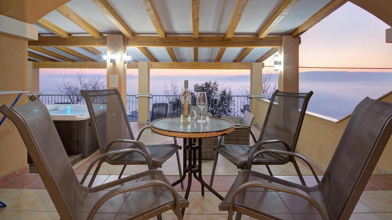 Apartments Lucia Senj 1 Dış mekan fotoğraf
