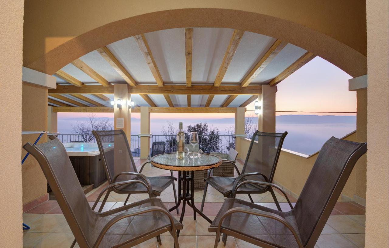 Apartments Lucia Senj 1 Dış mekan fotoğraf