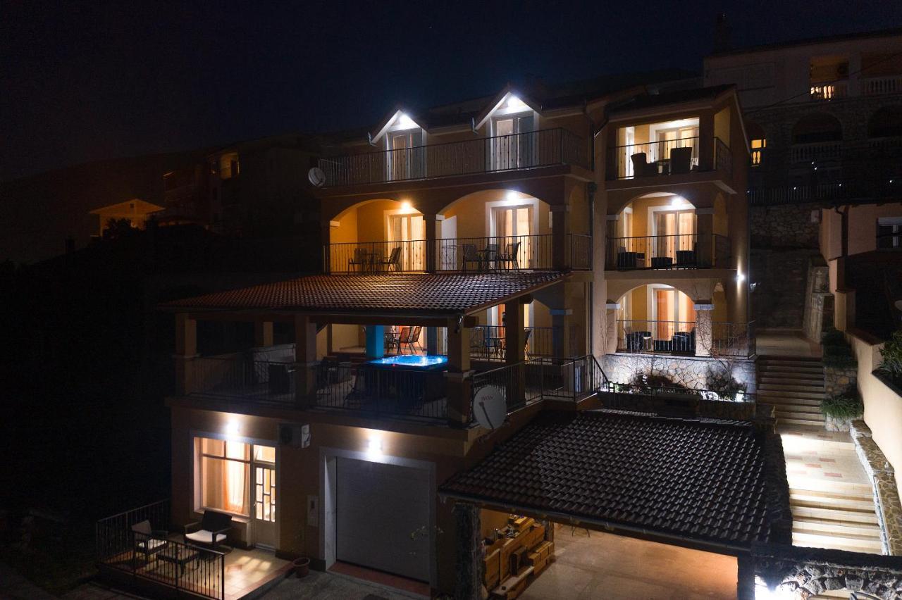 Apartments Lucia Senj 1 Dış mekan fotoğraf